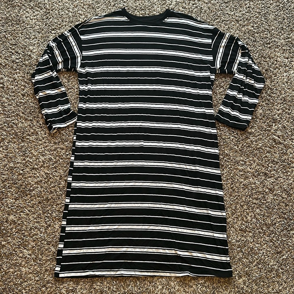 Long sleeve striped dress